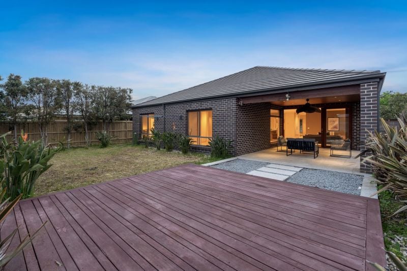 53 Wallara Waters Boulevard, Wallan