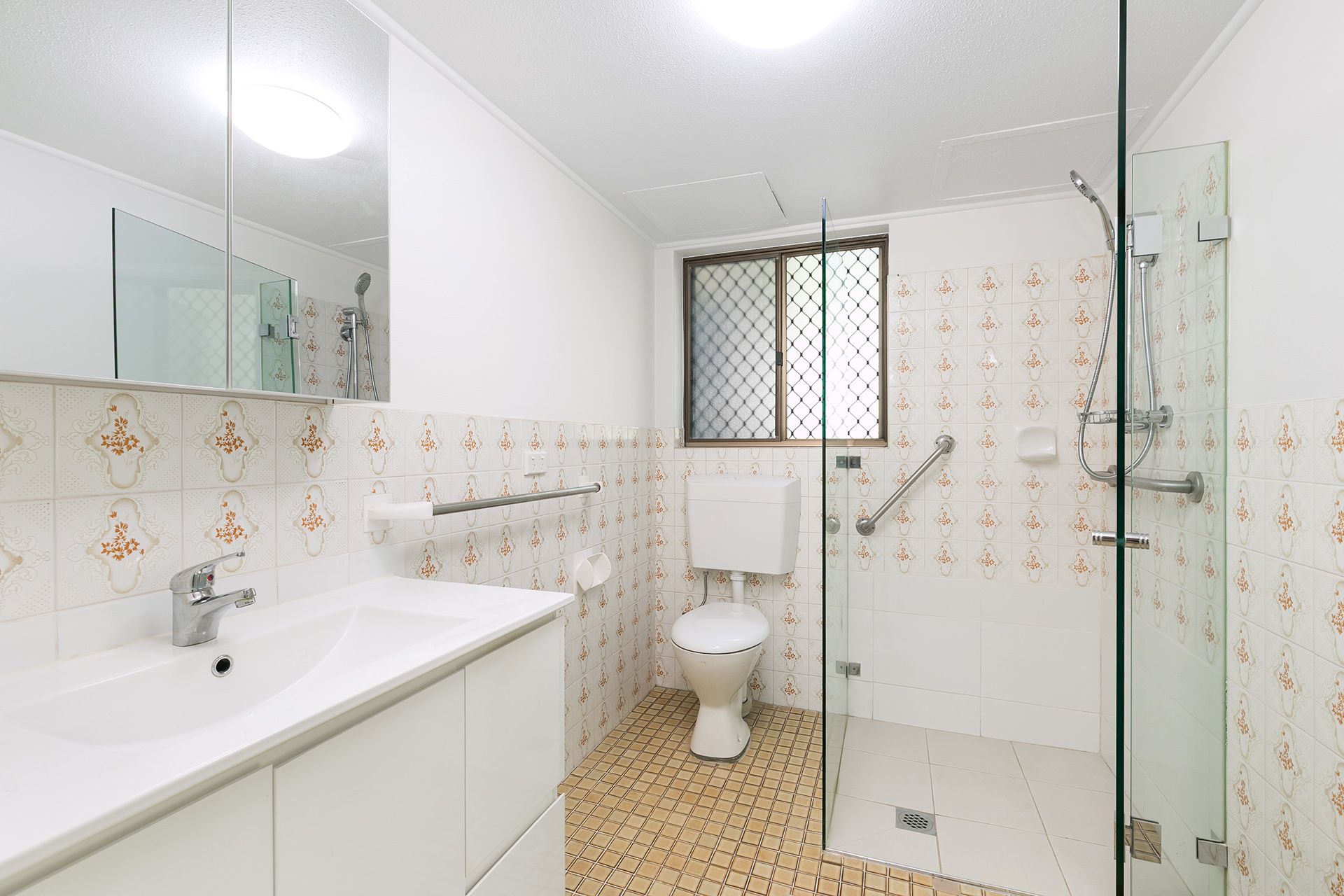 1/2-6 Jacaranda Road, Caringbah South, Caringbah South - Thumbnail 5