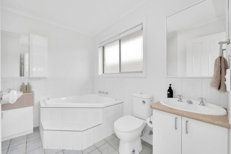 10 Gibbons Drive, Epping