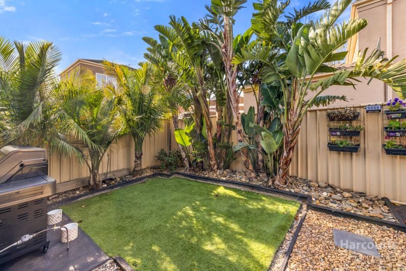 12 Chelsworth Place, Caroline Springs