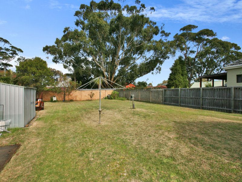 4 Daphne Street, CARINGBAH SOUTH, Caringbah South - Thumbnail 2