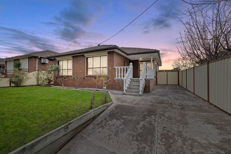 2 Barry Road, Thomastown