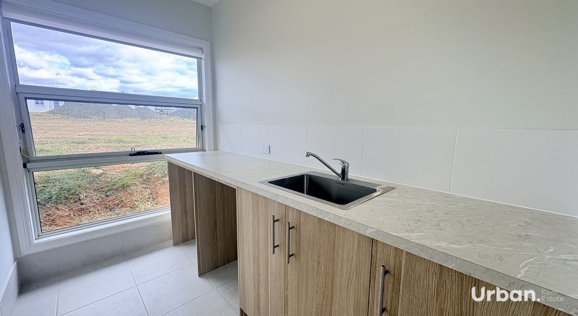 Branxton 12 Pistacia Grove