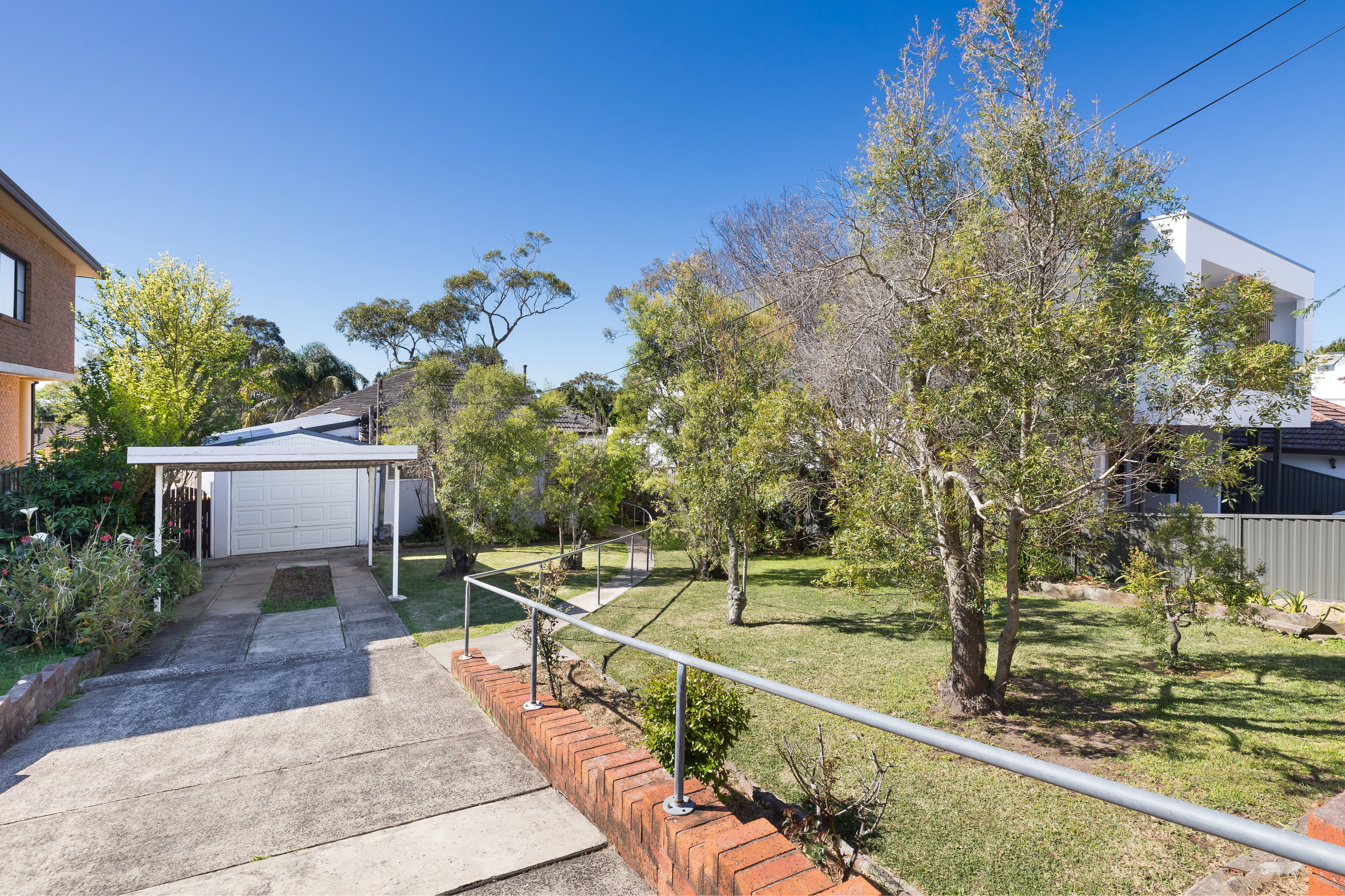 9 Fairs Avenue WOOLOOWARE 2230