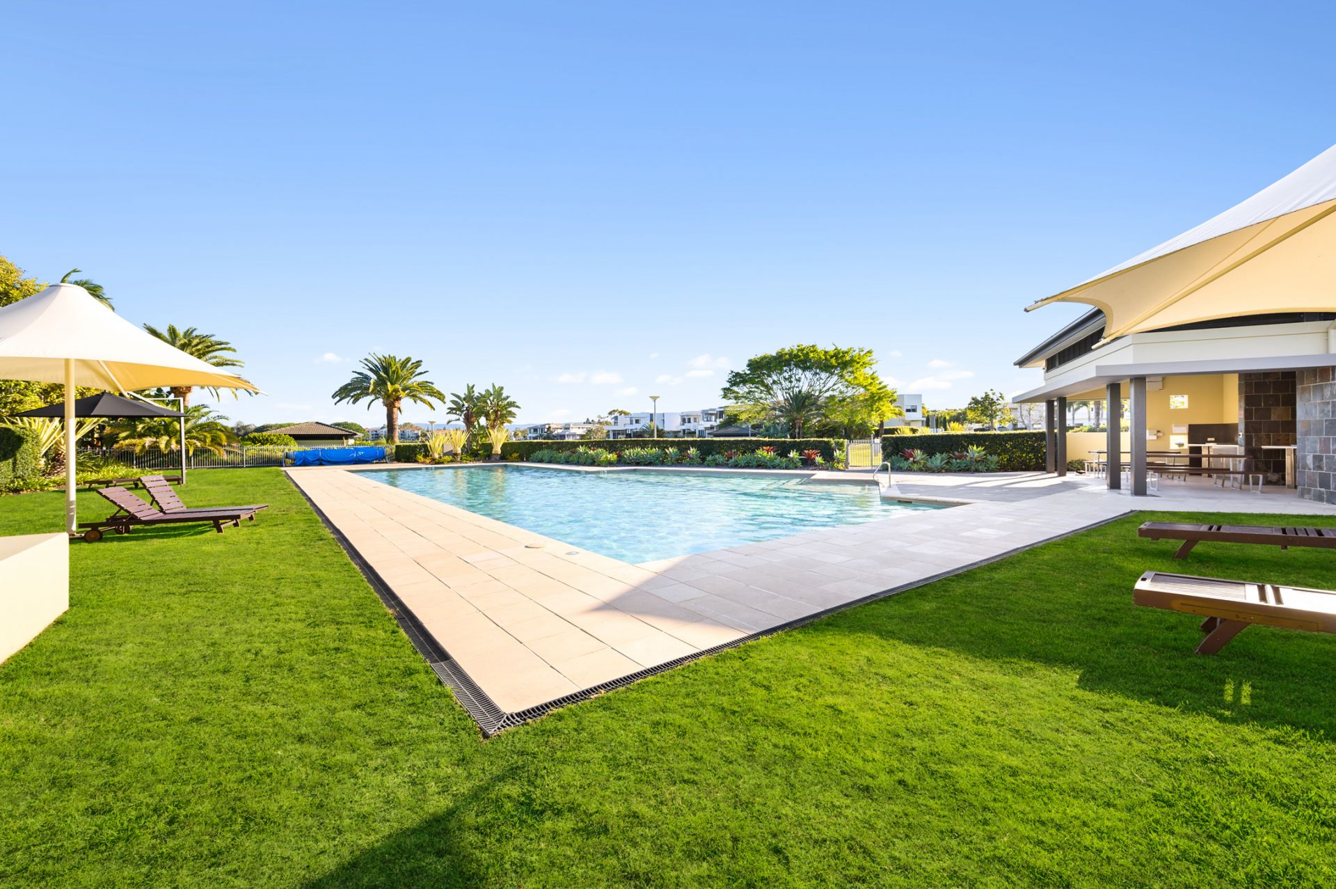 9223 Peter Senior Drive, Hope Island QLD 4212, Hope Island - Thumbnail 8