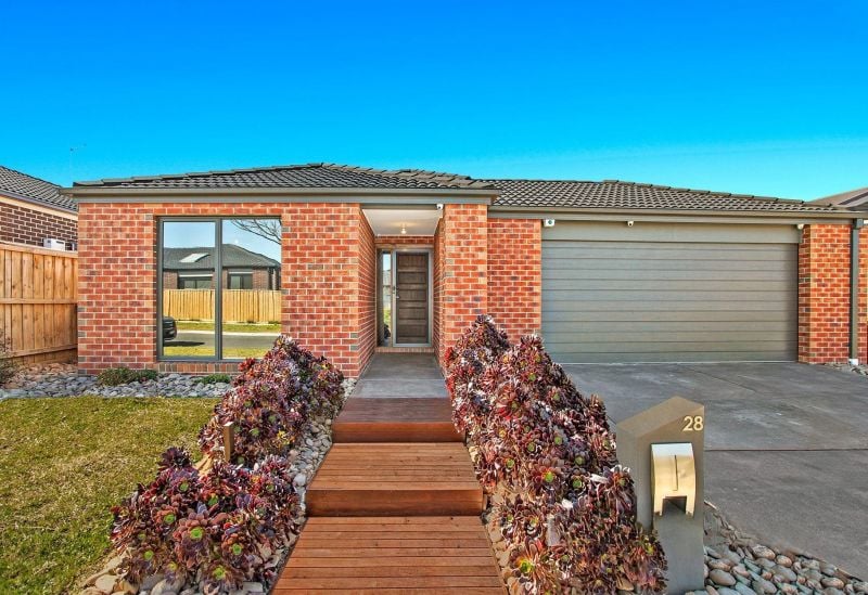 28 Balerno Way, Mernda