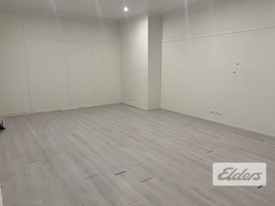 FUNCTIONAL OFFICE/WAREHOUSE/SHOWROOM IN SALISBURY!