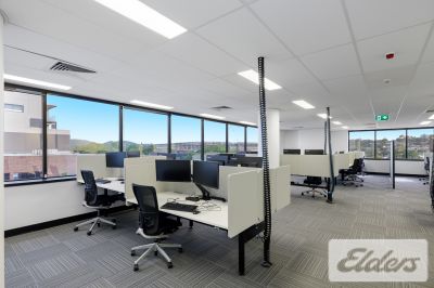 FULLY FITTED PLUG & PLAY OFFICE ON CUSP OF CBD !