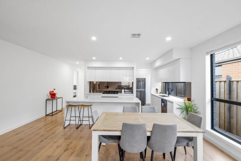 16 Petronas Drive, Fraser Rise