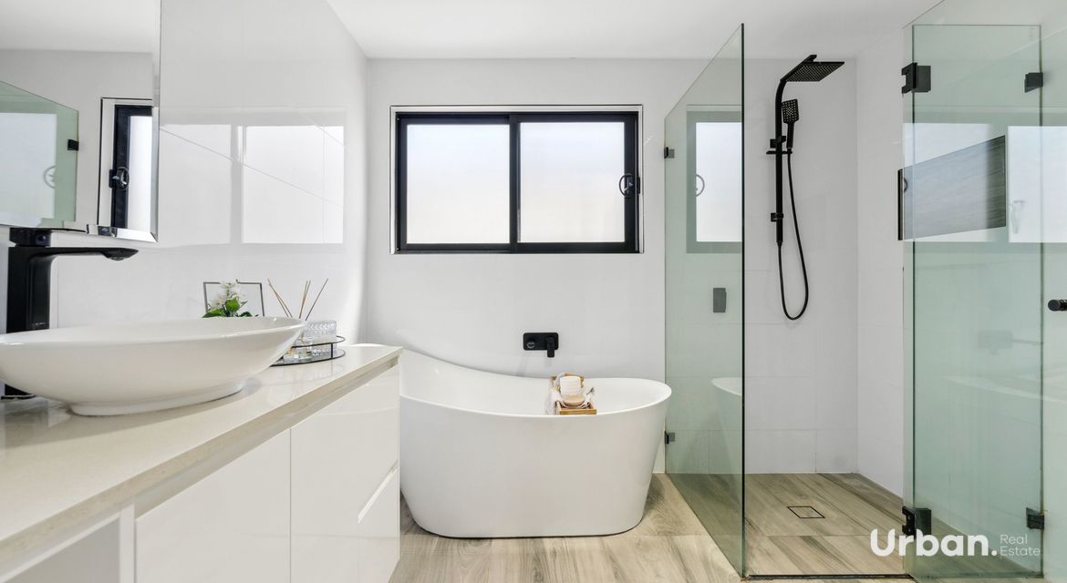 Denham Court 52 Maidenhair Avenue