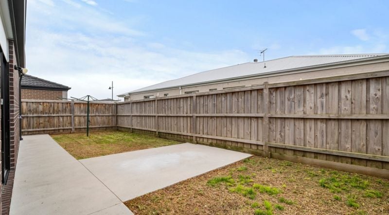 19 Lucknow Drive, Beveridge