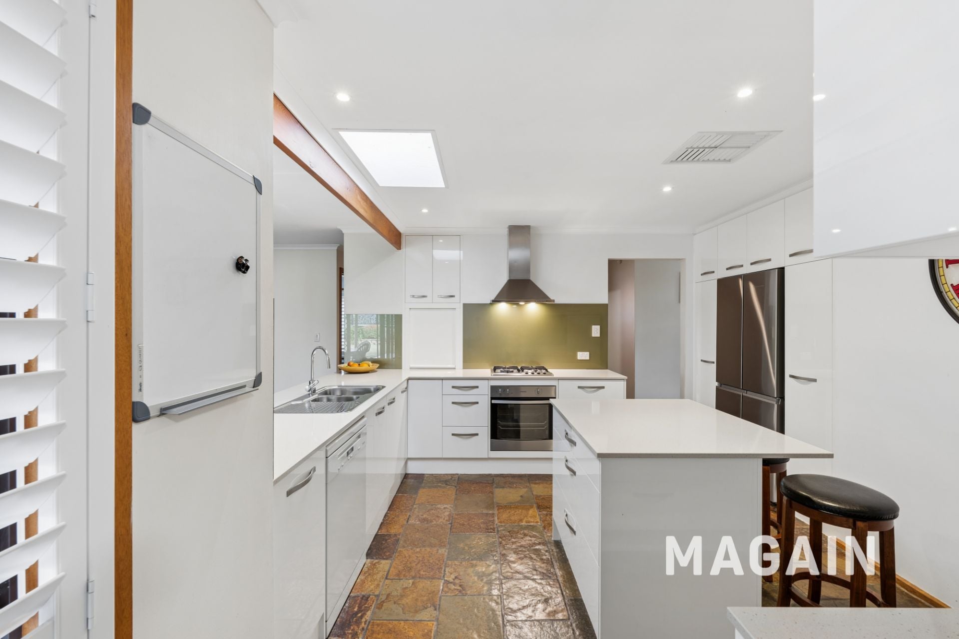 15 Simpson Court Morphett Vale SA, Morphett Vale - Image 1