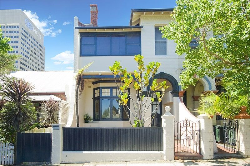 Ready To Move In Furnished Studio In North Sydney CBD