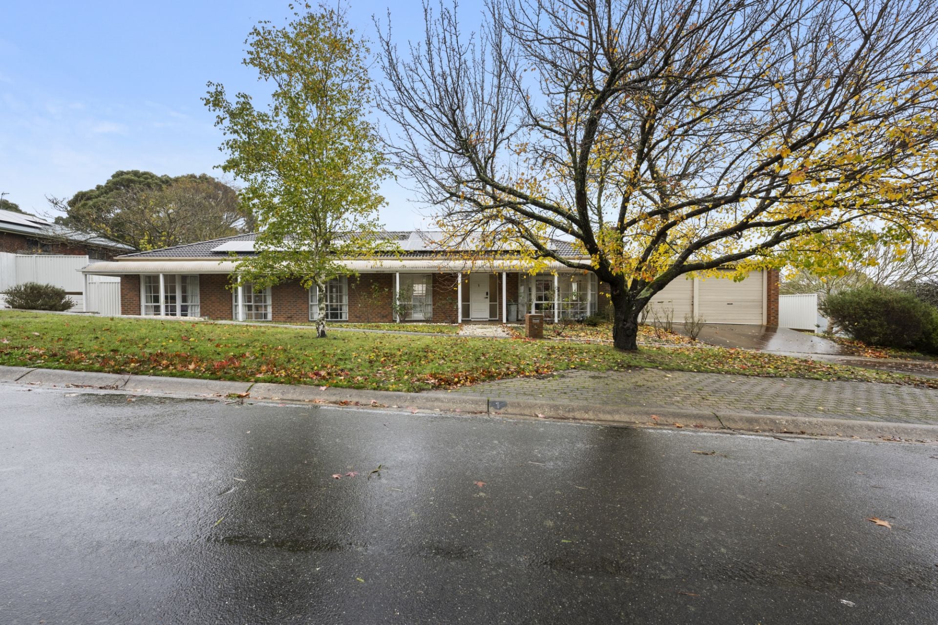 1 Hakea Court, Mount Helen, Mount Helen - Thumbnail 3