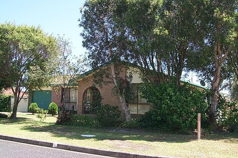 1 Banks Street, LAKEWOOD NSW 2443