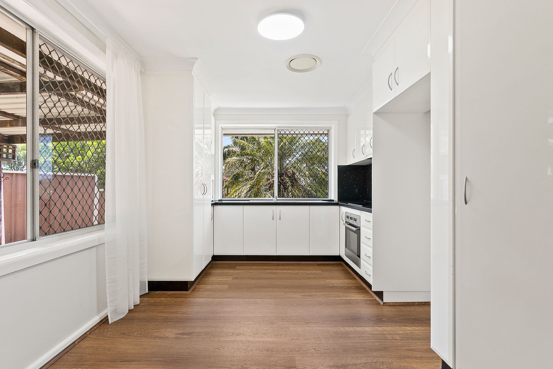 2 Bruce Street, Unanderra NSW 2526, Unanderra - Thumbnail 3