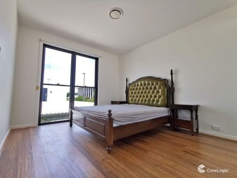 74 Theatre Drive, Benowa - Thumbnail 8