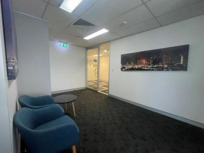 LEVEL 2 SUITE 2 | HIGH END CORPORATE OFFICE IN PRIME MILTON LOCATION