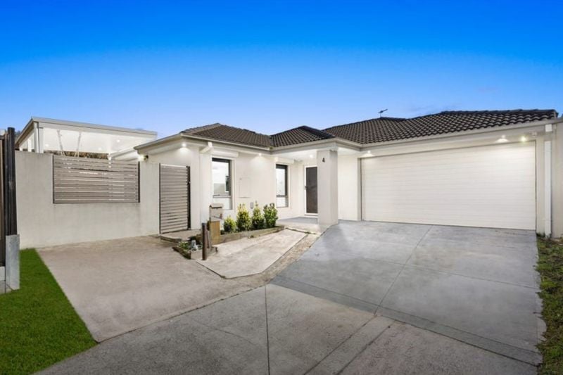 4 Fadden Place, Epping