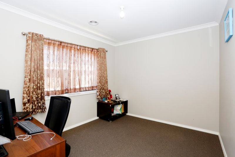24 Demeter Street, Epping