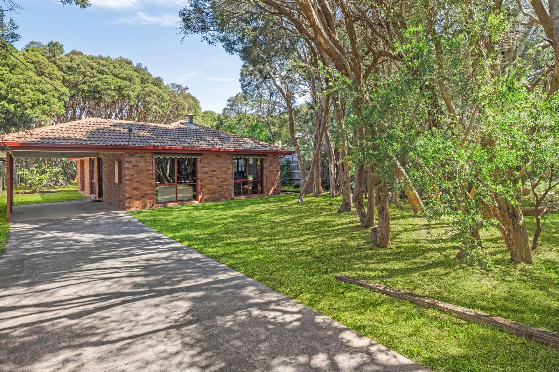 43 Roslyn Avenue, Rye, Rye - Thumbnail 2