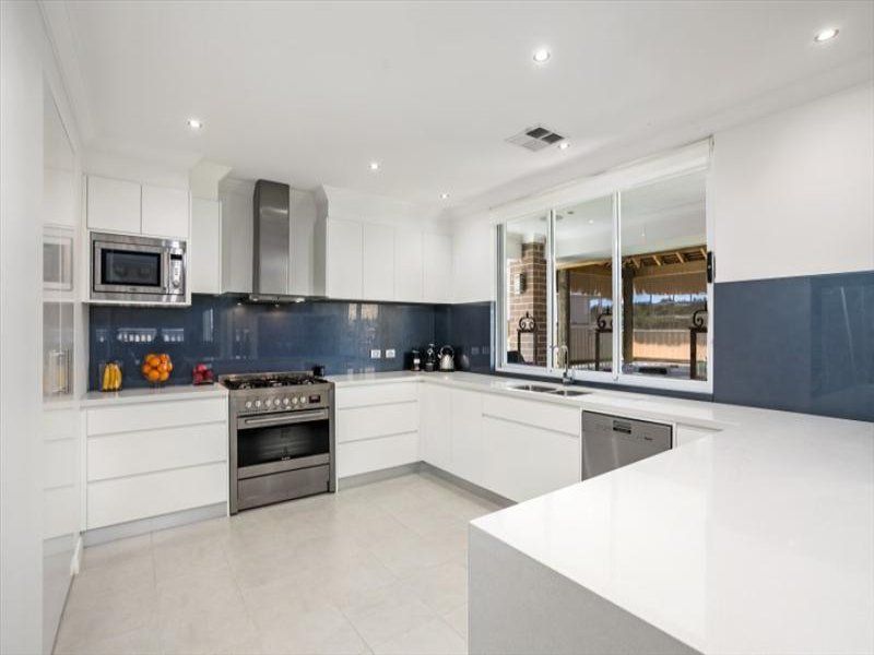 35 Whitehaven Street, GREENHILLS BEACH, Greenhills Beach - Thumbnail 2