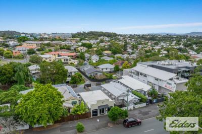 HIGH QUALITY OFFICE/MEDICAL WITH 10 CAR PARKS!