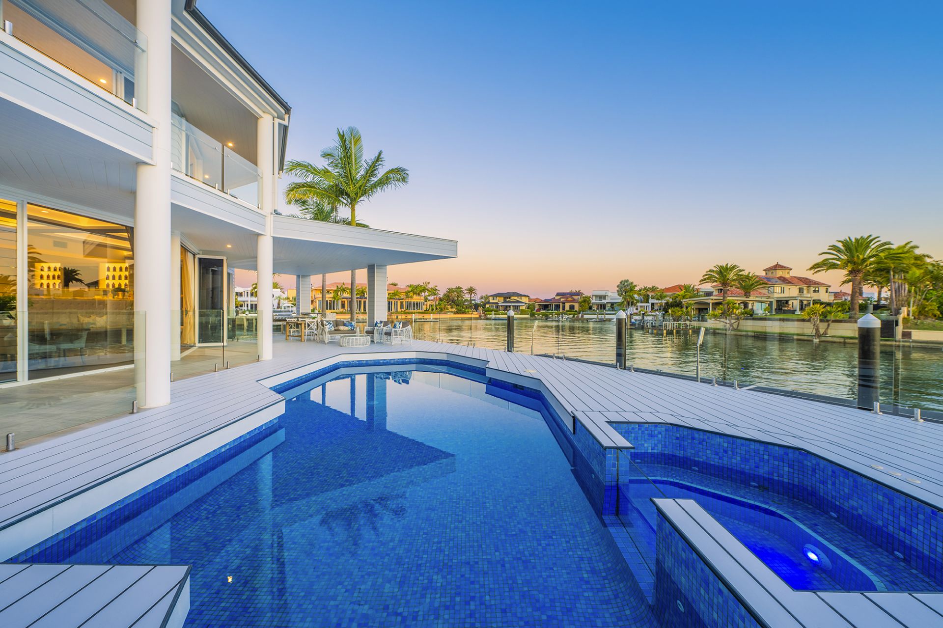 9 Brittanic Crescent, Sovereign Islands QLD 4216, Sovereign Islands - Thumbnail 2