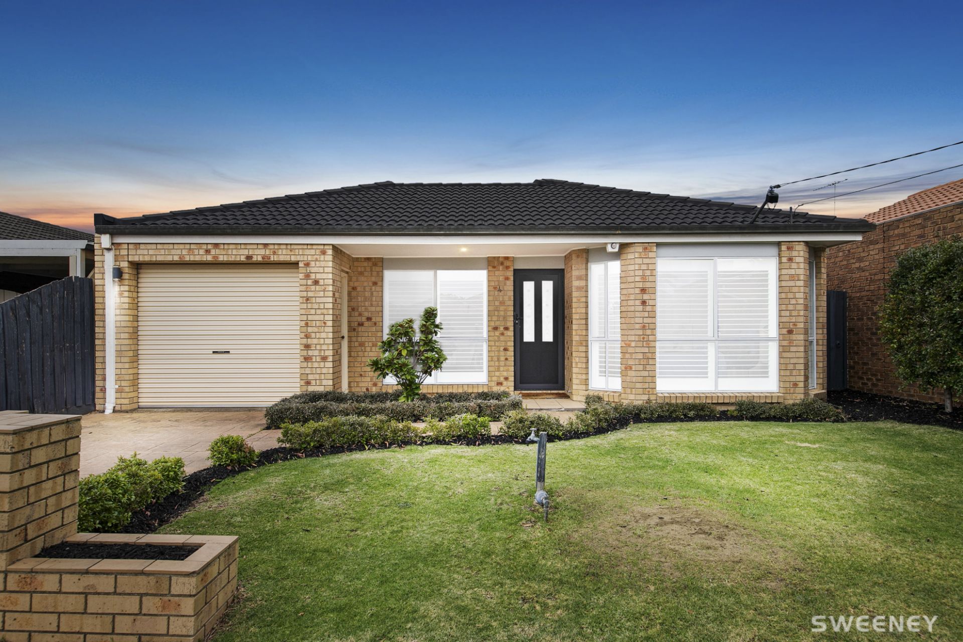 4 Oakes Court, Altona Meadows - Thumbnail 2