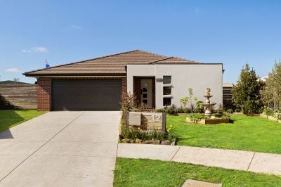 Sebastopol 12 Valley View Court