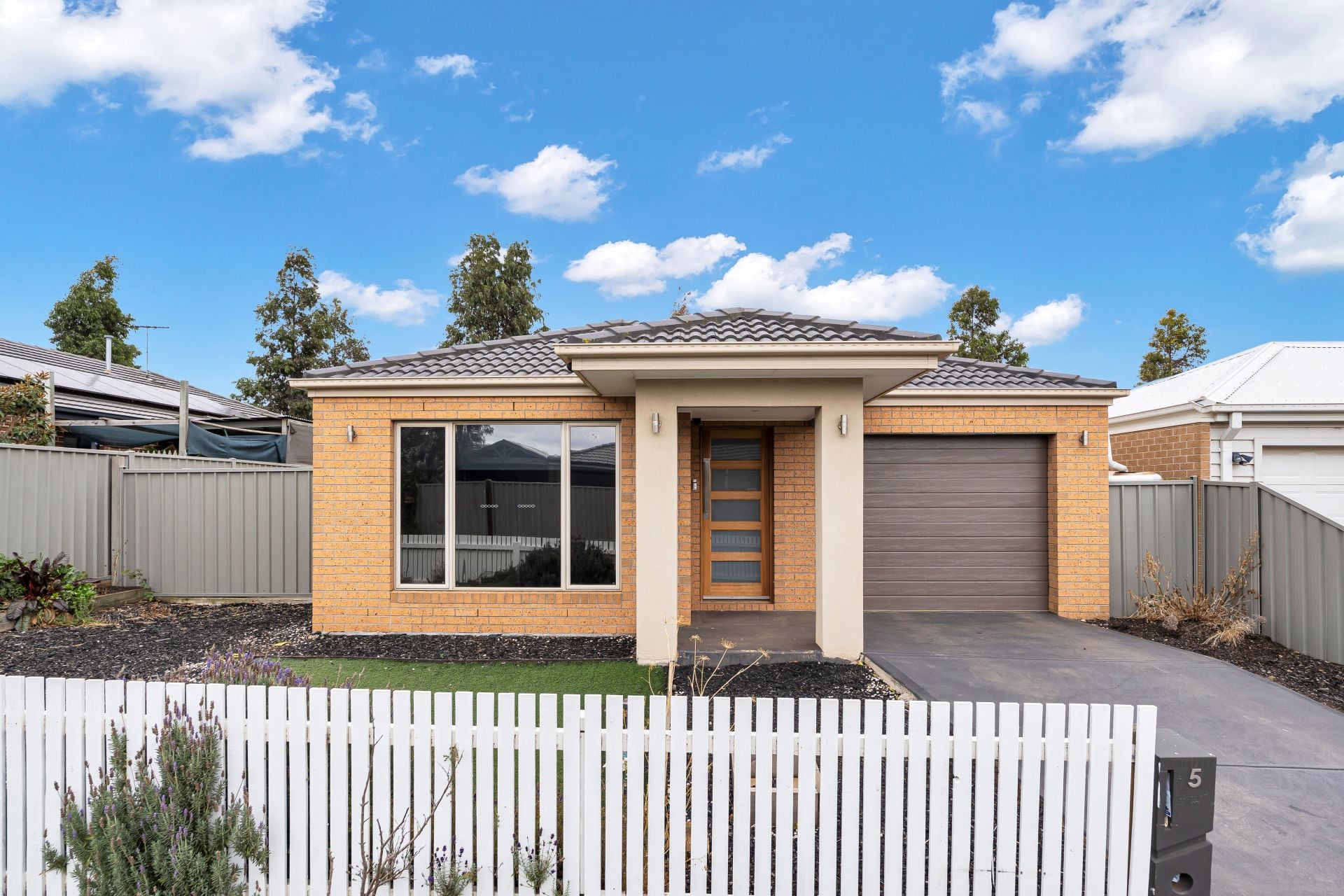 5 Orton Crescent, Maddingley, Maddingley - Thumbnail 3