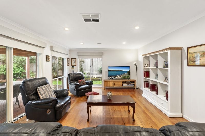 13 Jackson Street, South Morang