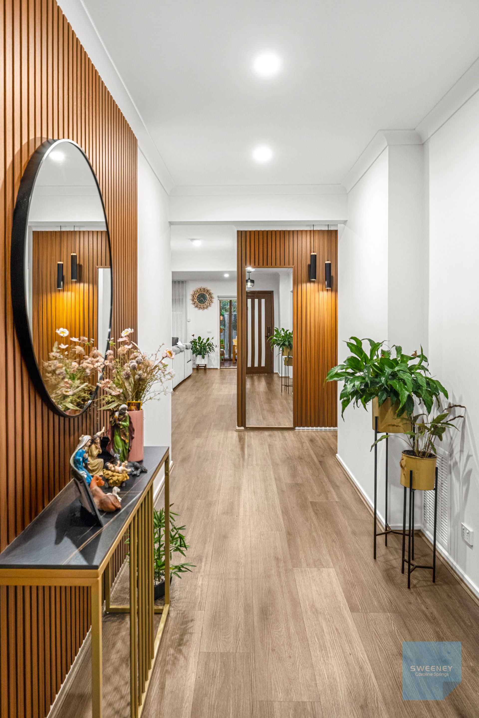 8 Annecy Boulevard, Fraser Rise - Thumbnail 4