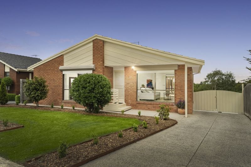 23 Centenary Drive, Mill Park