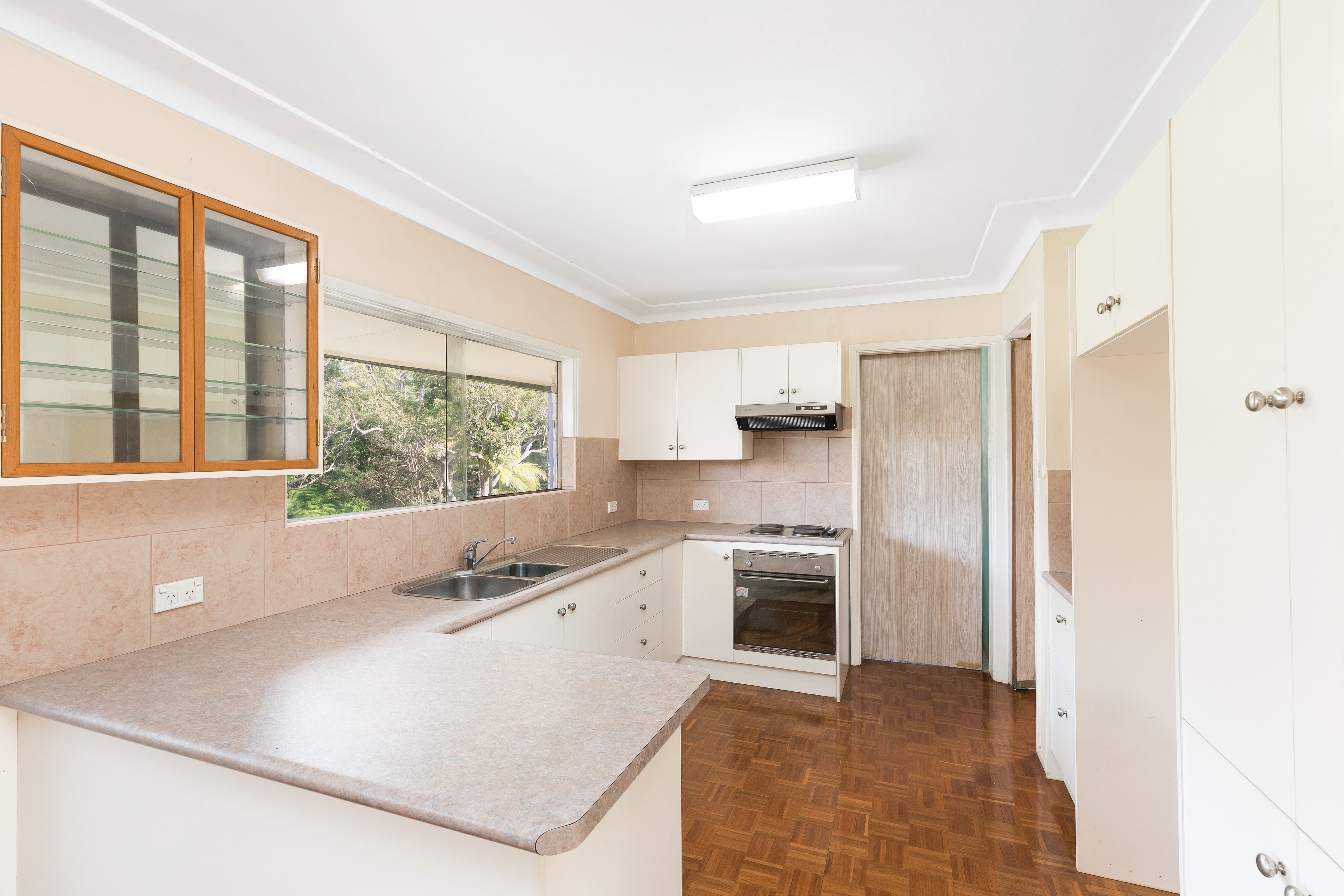 12 Sunshine Parade PEAKHURST HEIGHTS 2210