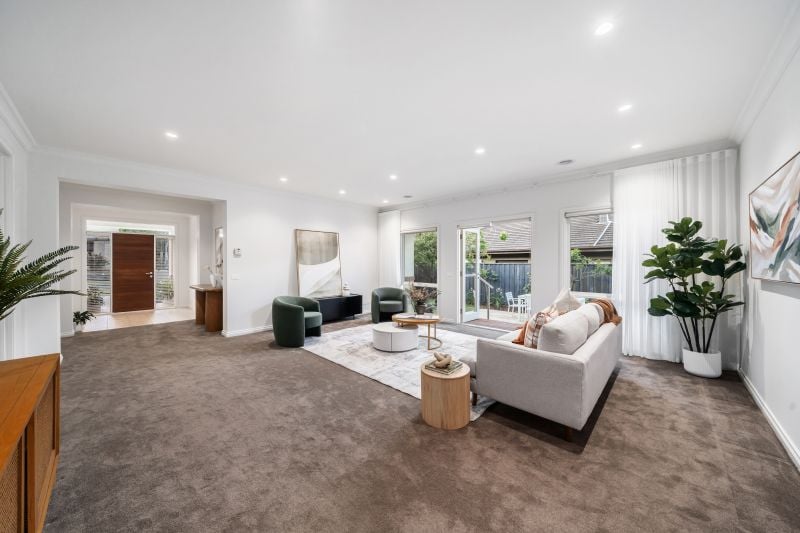 70 Ernest Jones Drive, Macleod