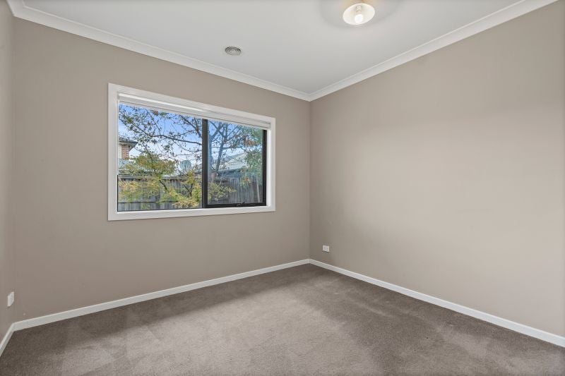 12 Zaika Close, Lalor
