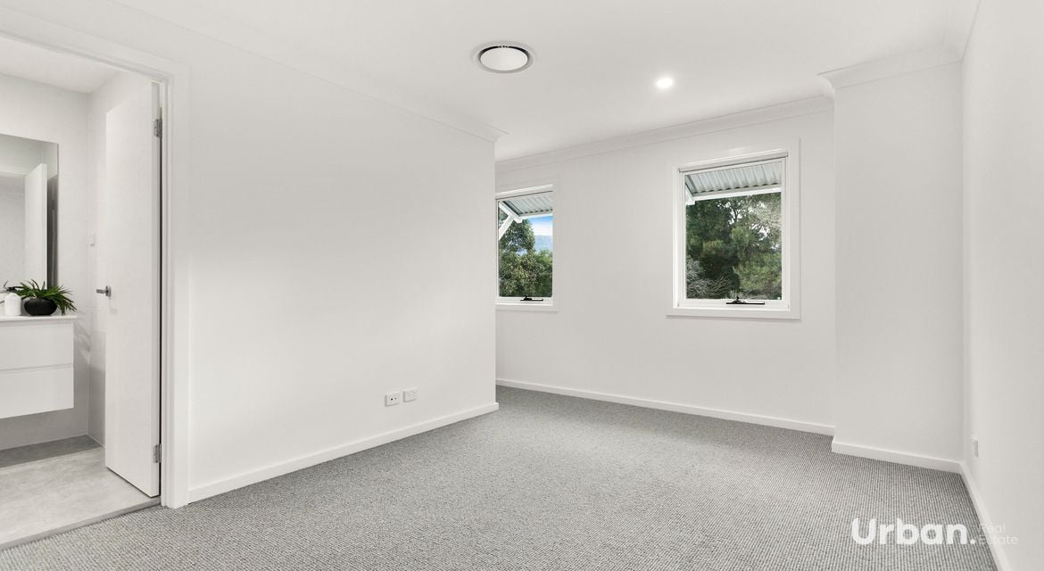 Tullimbar 8/87 Broughton Avenue