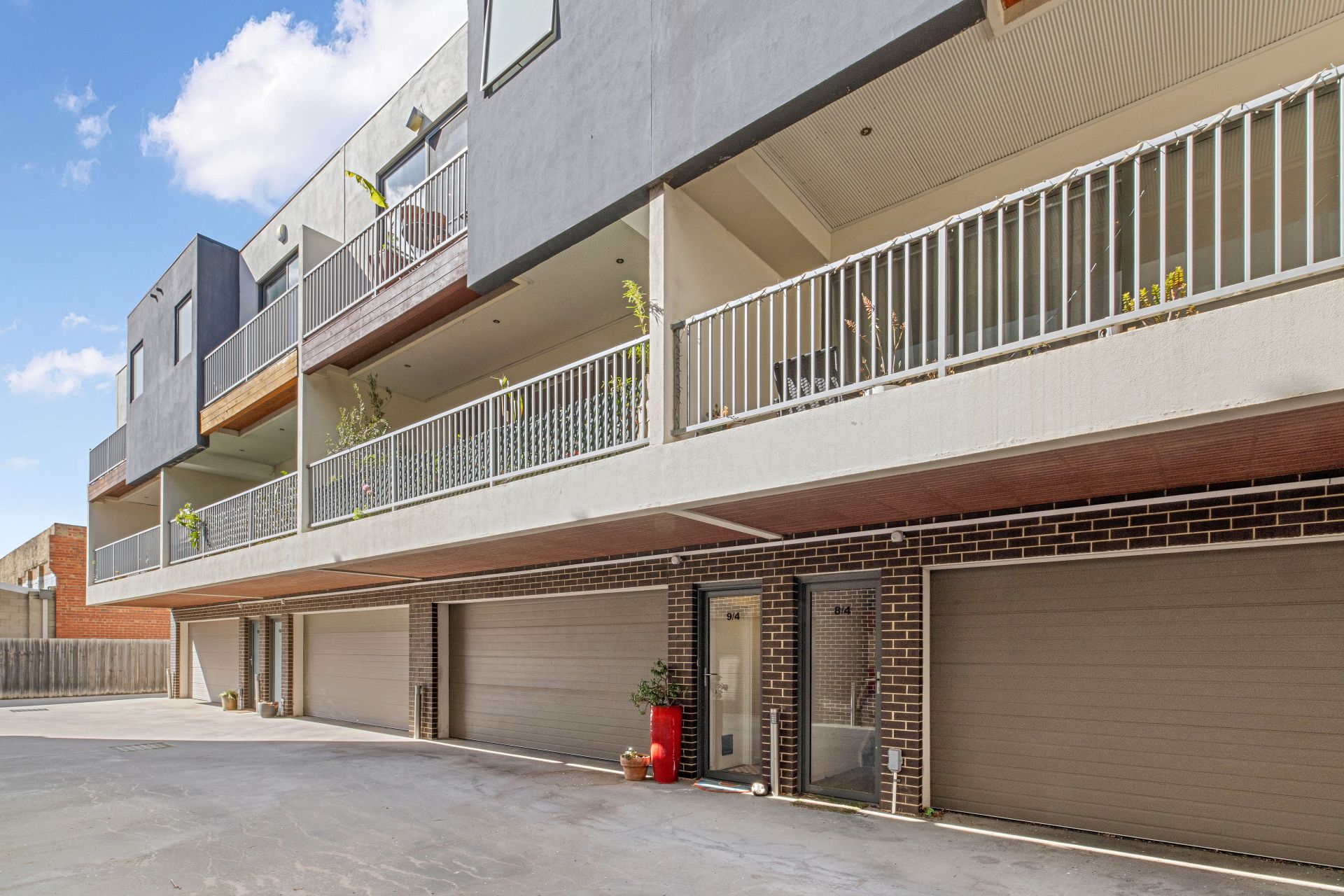 Effortless Living In A Lifestyle Location