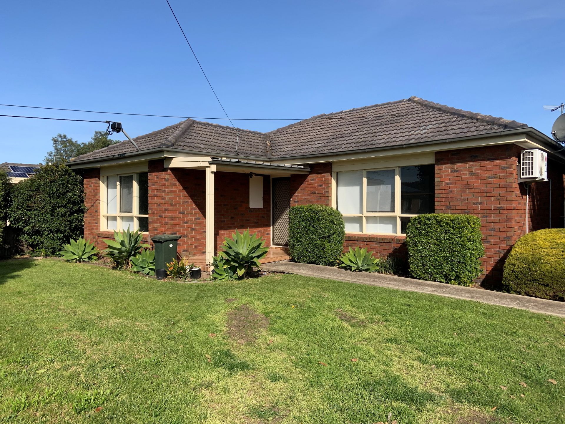 Spacious 3 Bedroom Unit