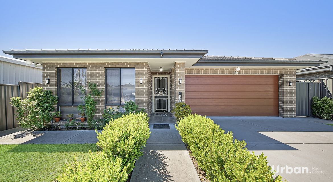 Rutherford 68 Grand Parade