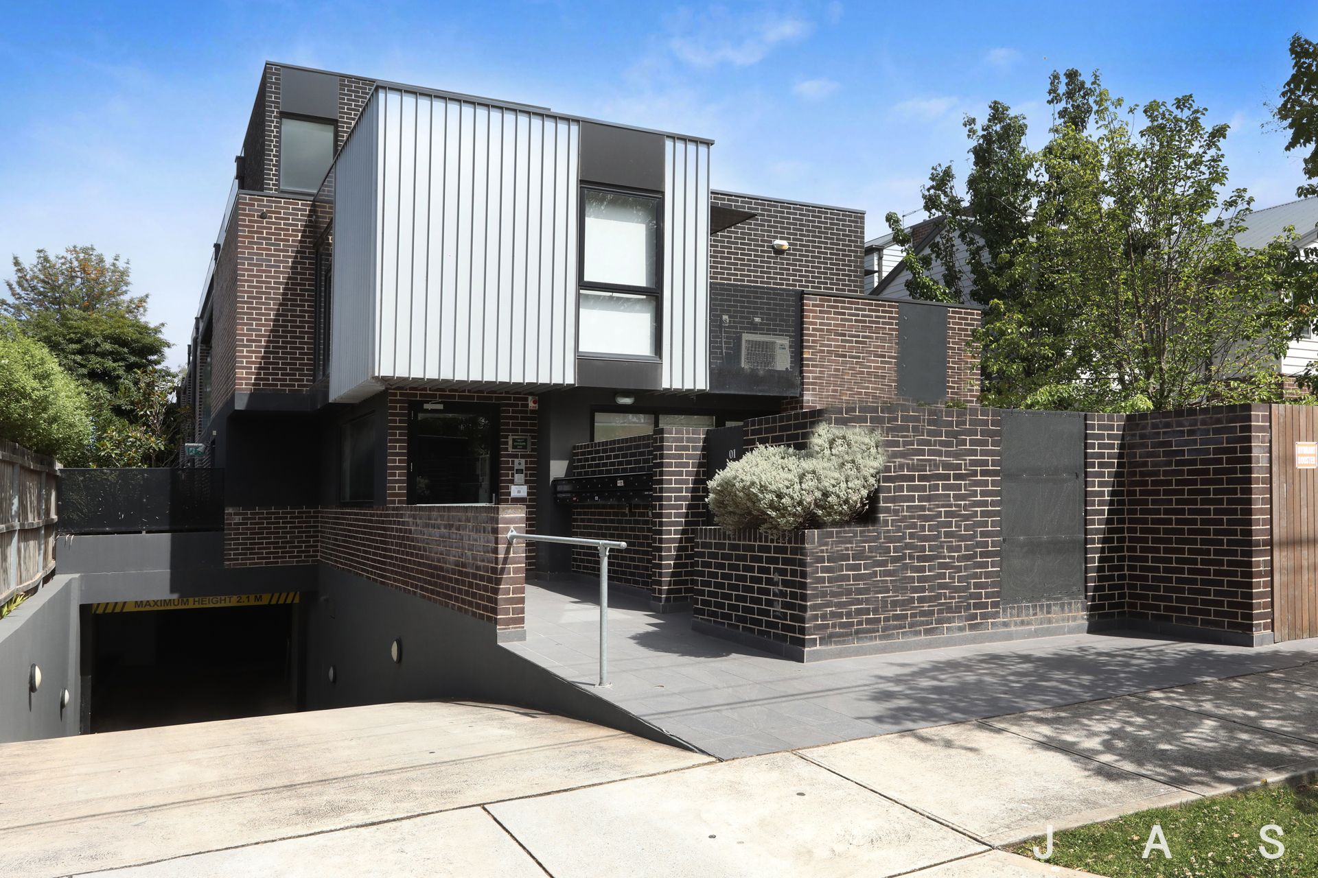 G01/14 Eleanor Street Footscray Vic, Footscray - Thumbnail 2
