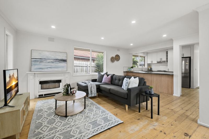 5 Redfield Court, Mill Park