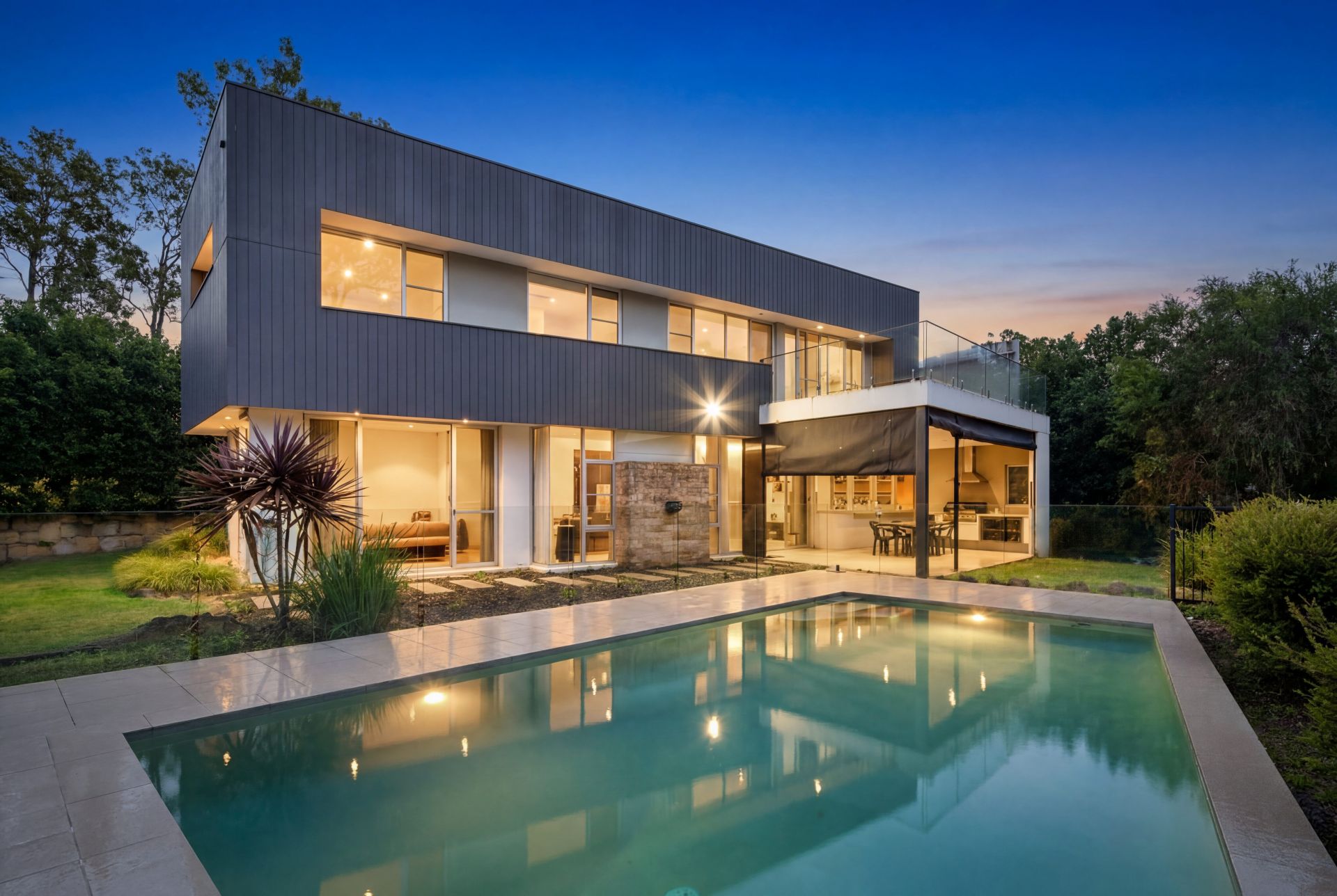 21-23 Forest Ridge Drive, Bonogin - Thumbnail 3