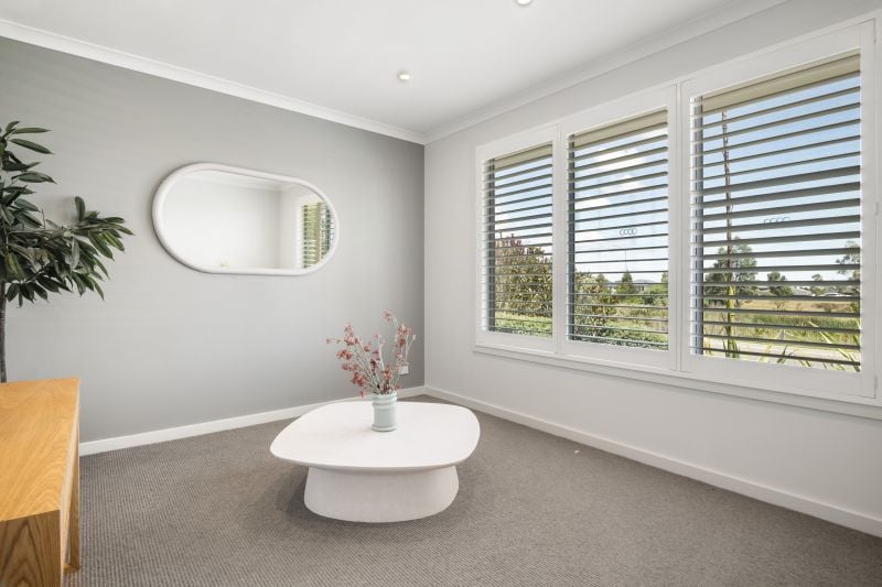 15 Lakeside Drive, Wollert