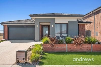 52 Snedden Street, Armstrong Creek
 
 
 $799,000 - $849,000, Armstrong Creek $ - Thumbnail 2