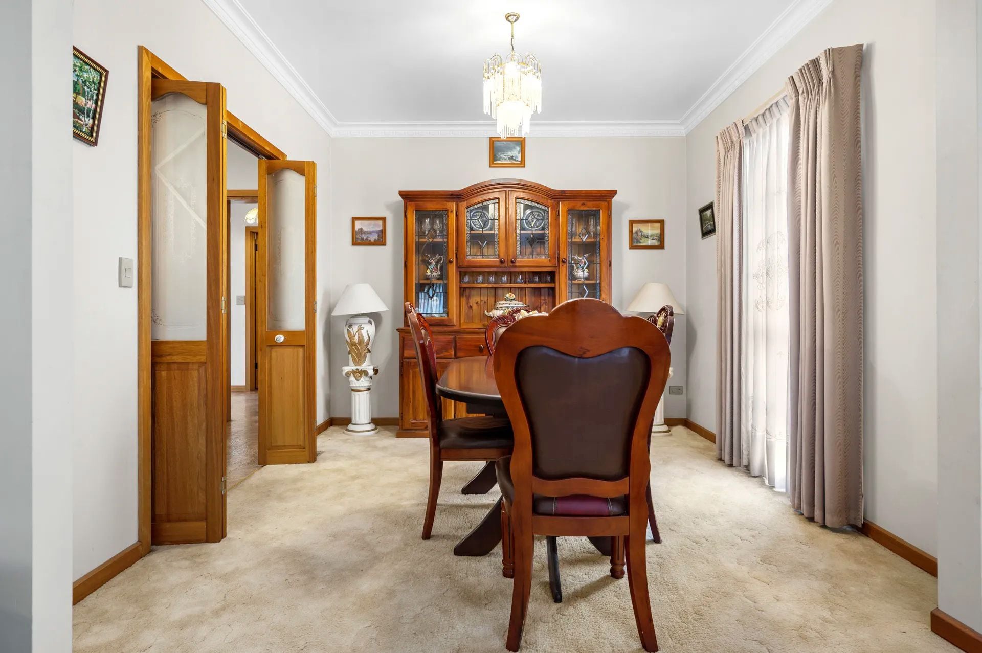 Spacious Family Living With Versatile Dual Level Design