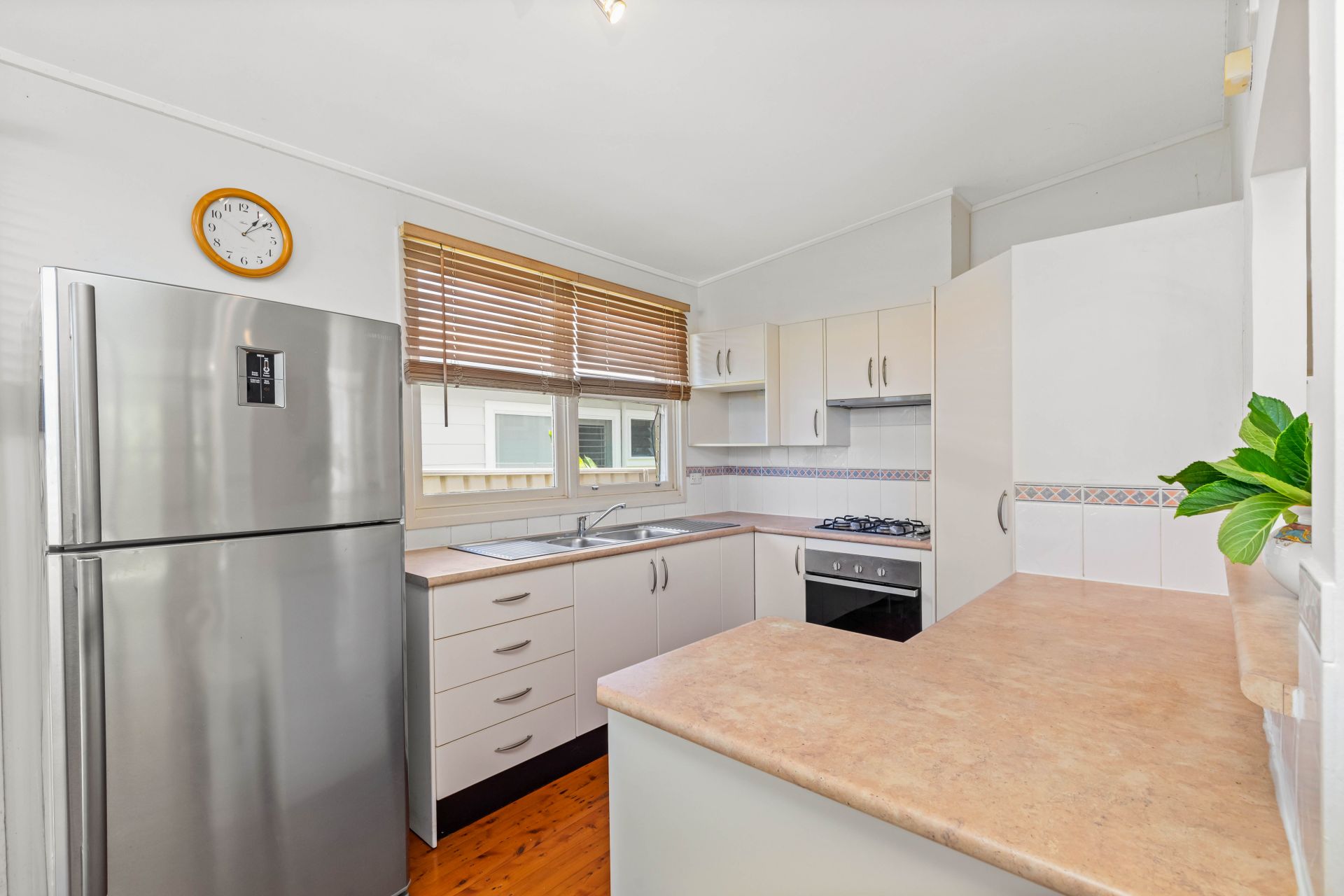 15 Civic Avenue, Caves Beach, Caves Beach - Thumbnail 2