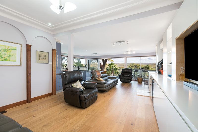 141 Arcadia Avenue, GYMEA BAY, Gymea Bay - Thumbnail 5