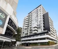 Bright, Spacious & Perfectly Positioned in South Yarra